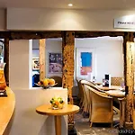 Warwickshire Park Hotel Kenilworth By Belvilla 