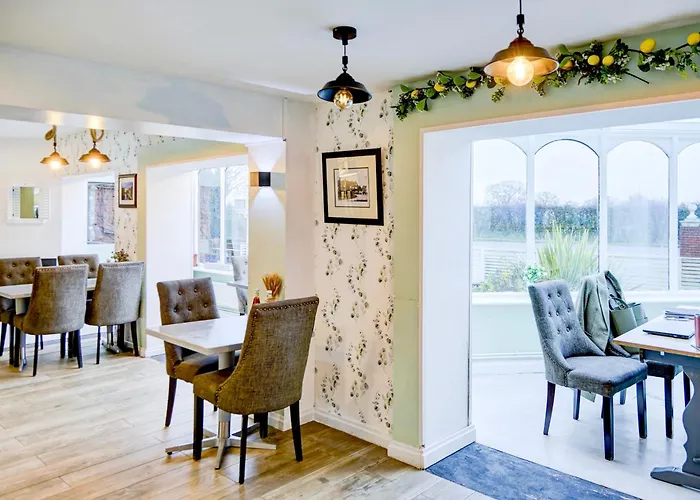Warwickshire Park Hotel Kenilworth By Belvilla